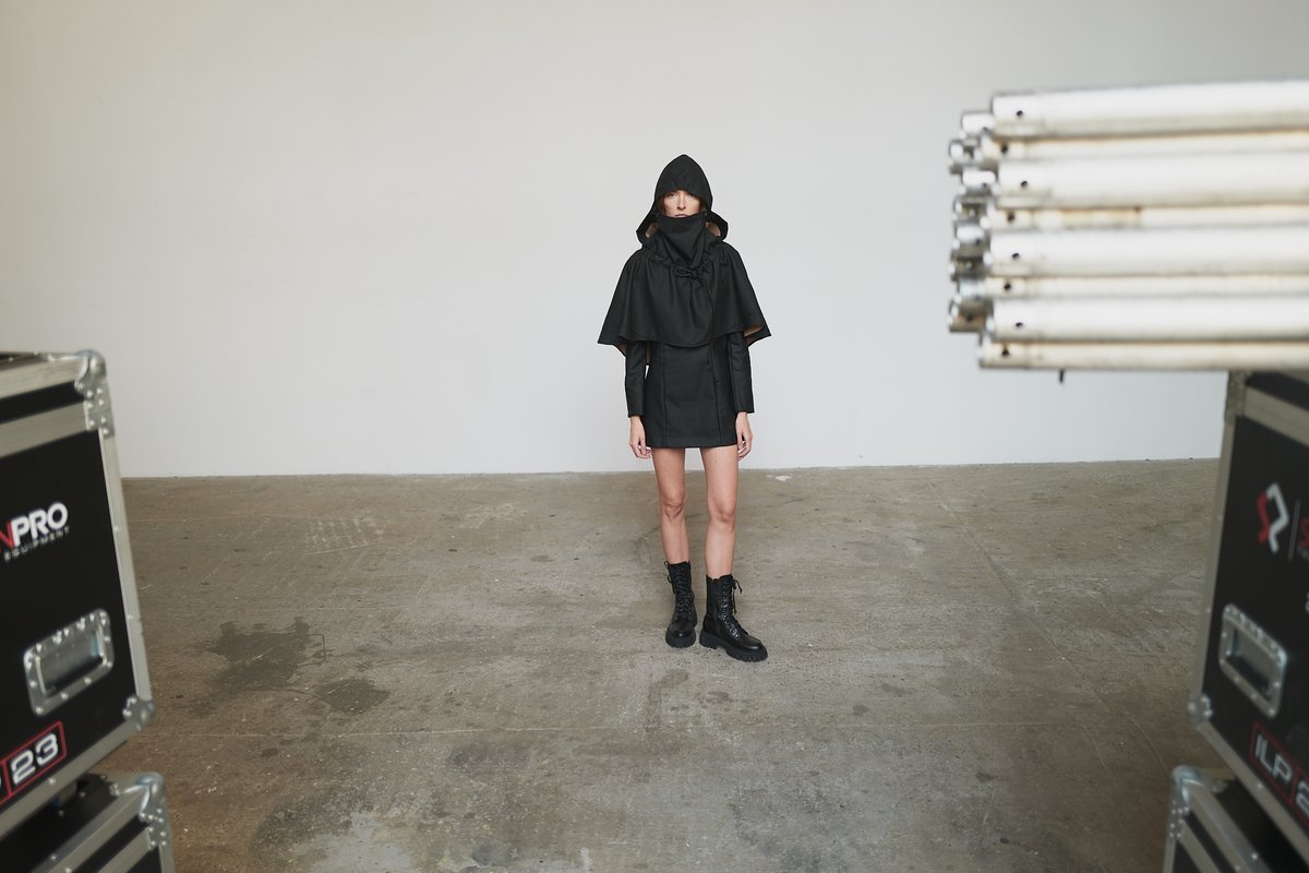 Dahl Hooded Cape view 6