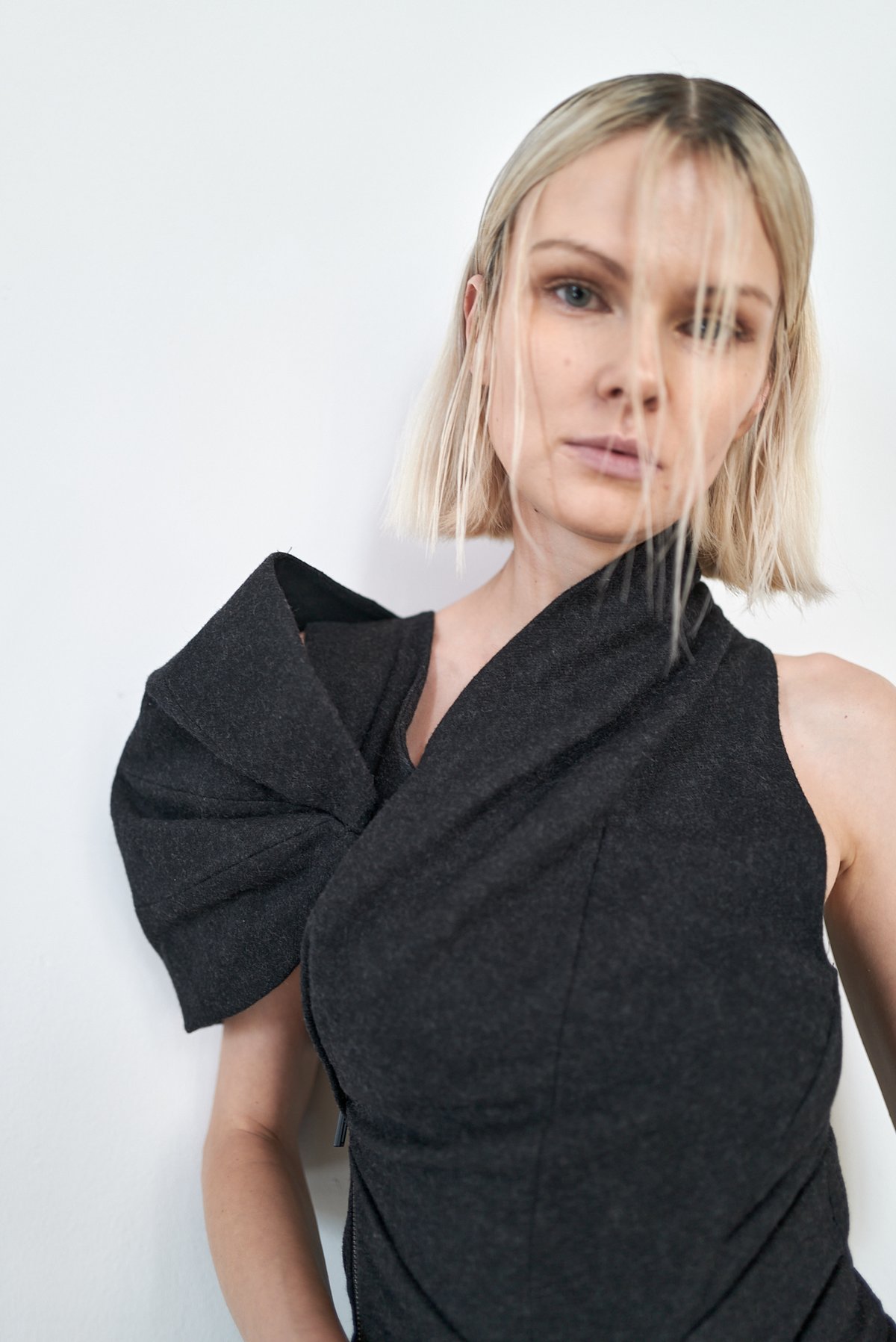Dahl Leather Harness Vest view 7